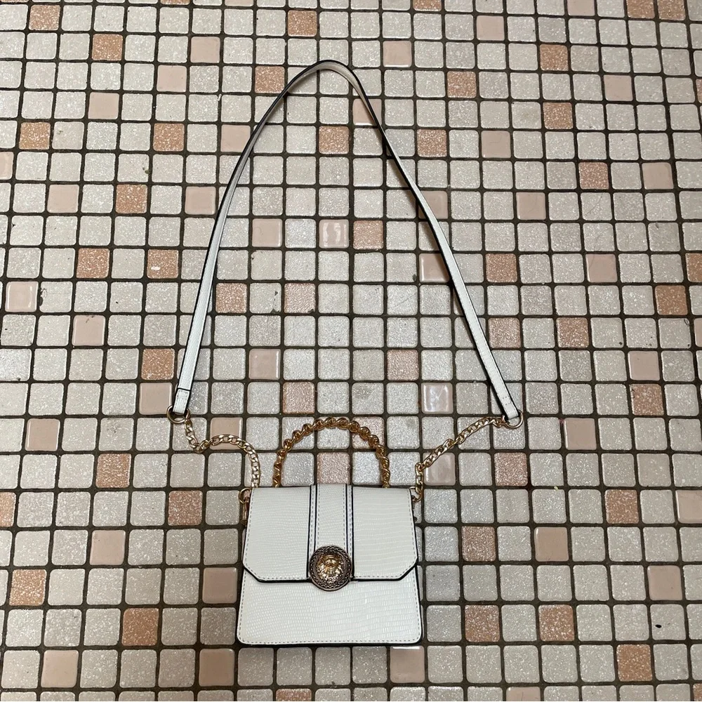 Aldo Mini White Square Handbag with Gold Lion and Chain - Picture 2 of 10